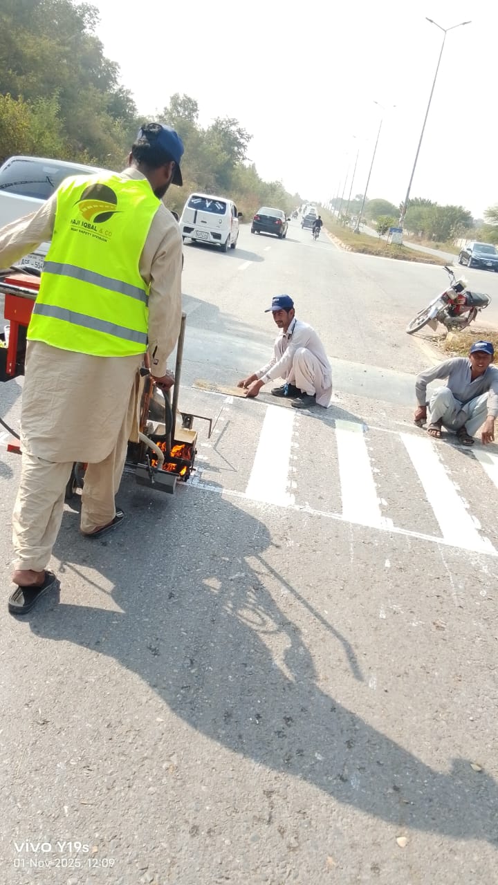 Traffic control during installation